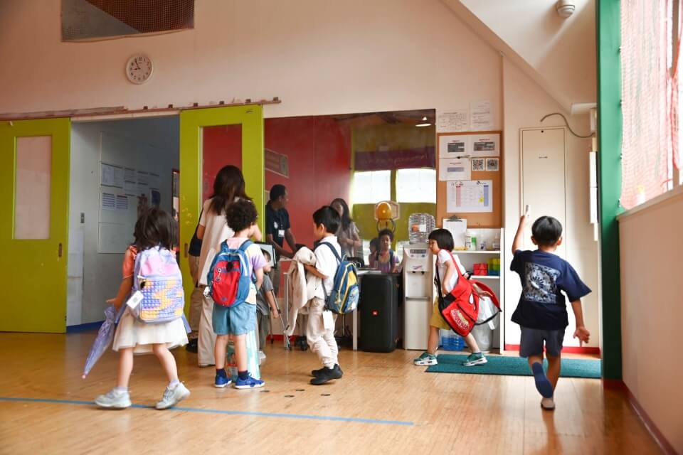 登園